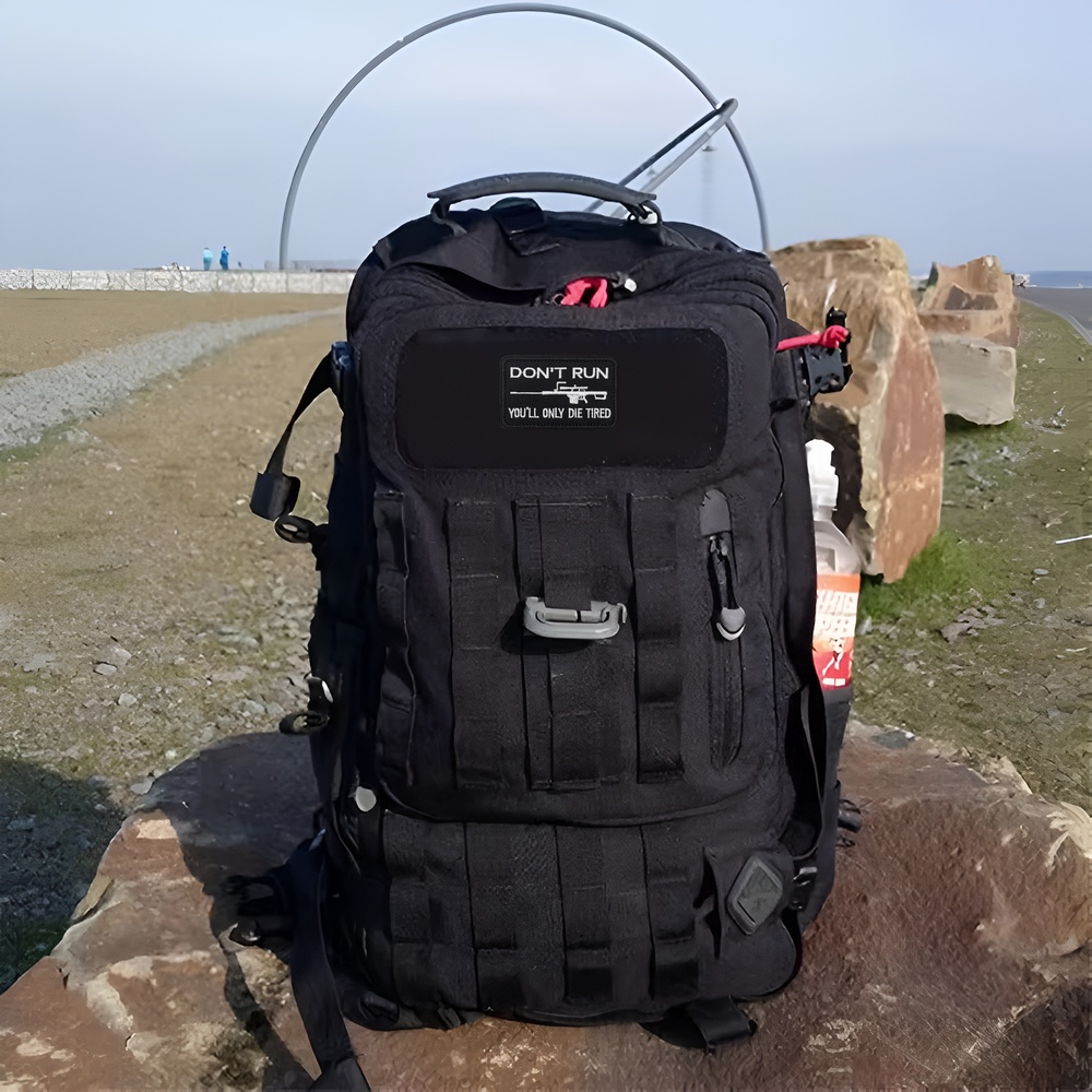 لا تشغيل متعة ميمي التكتيكية ا - مراجعة Rucksack Military Style وسعره