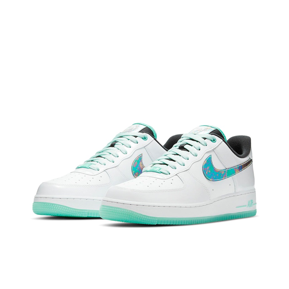 حذاء نايك إير فورس 1 من الجلد  - مراجعة Nike Shoes Air Force 1 وسعره